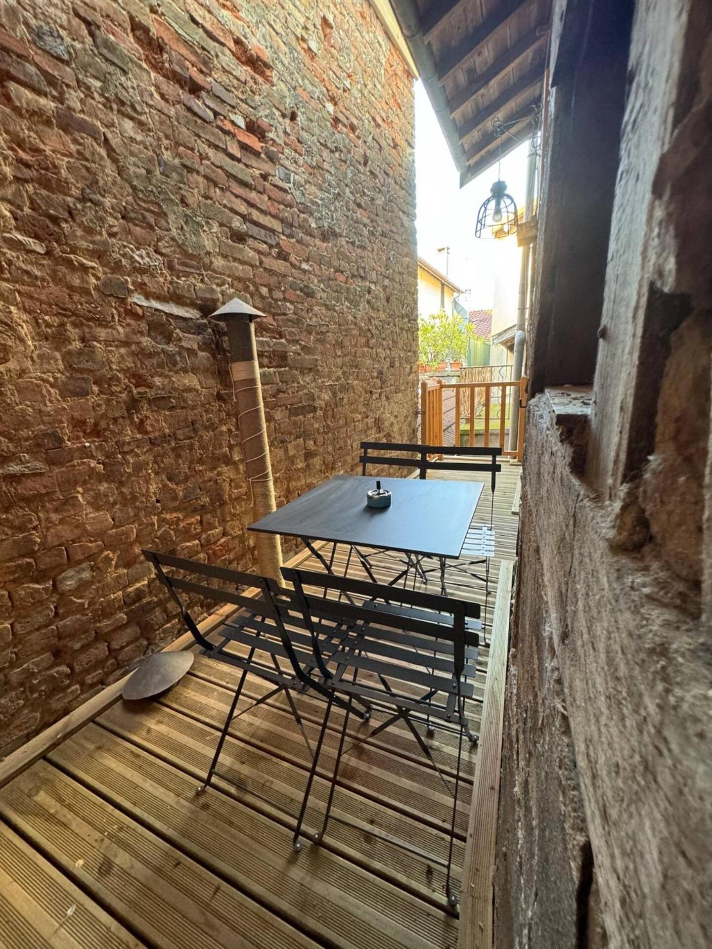Les Chambres Tonics Montrevel-en-Bresse Buitenkant foto