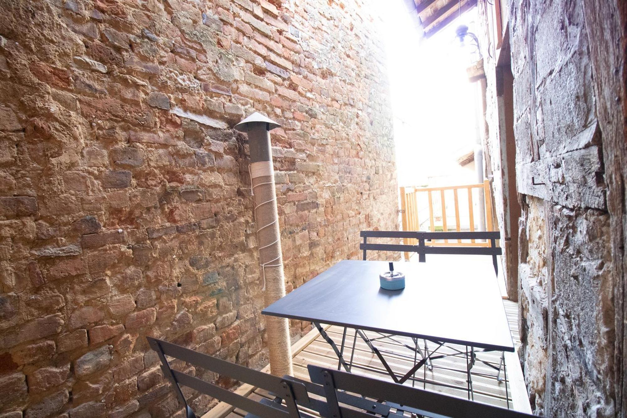 Les Chambres Tonics Montrevel-en-Bresse Buitenkant foto