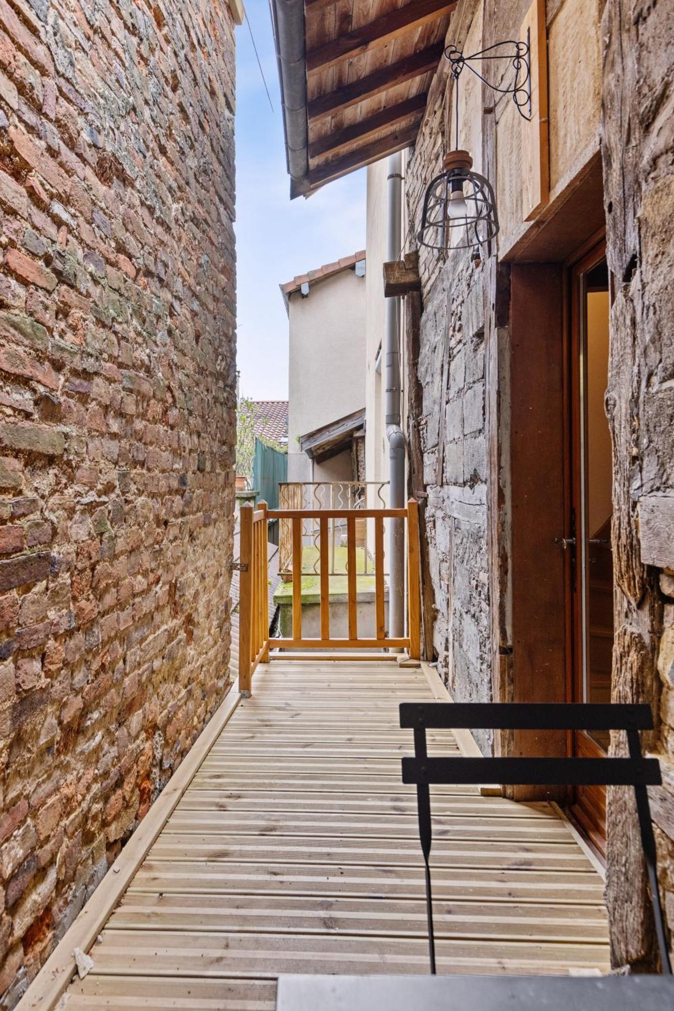 Les Chambres Tonics Montrevel-en-Bresse Buitenkant foto